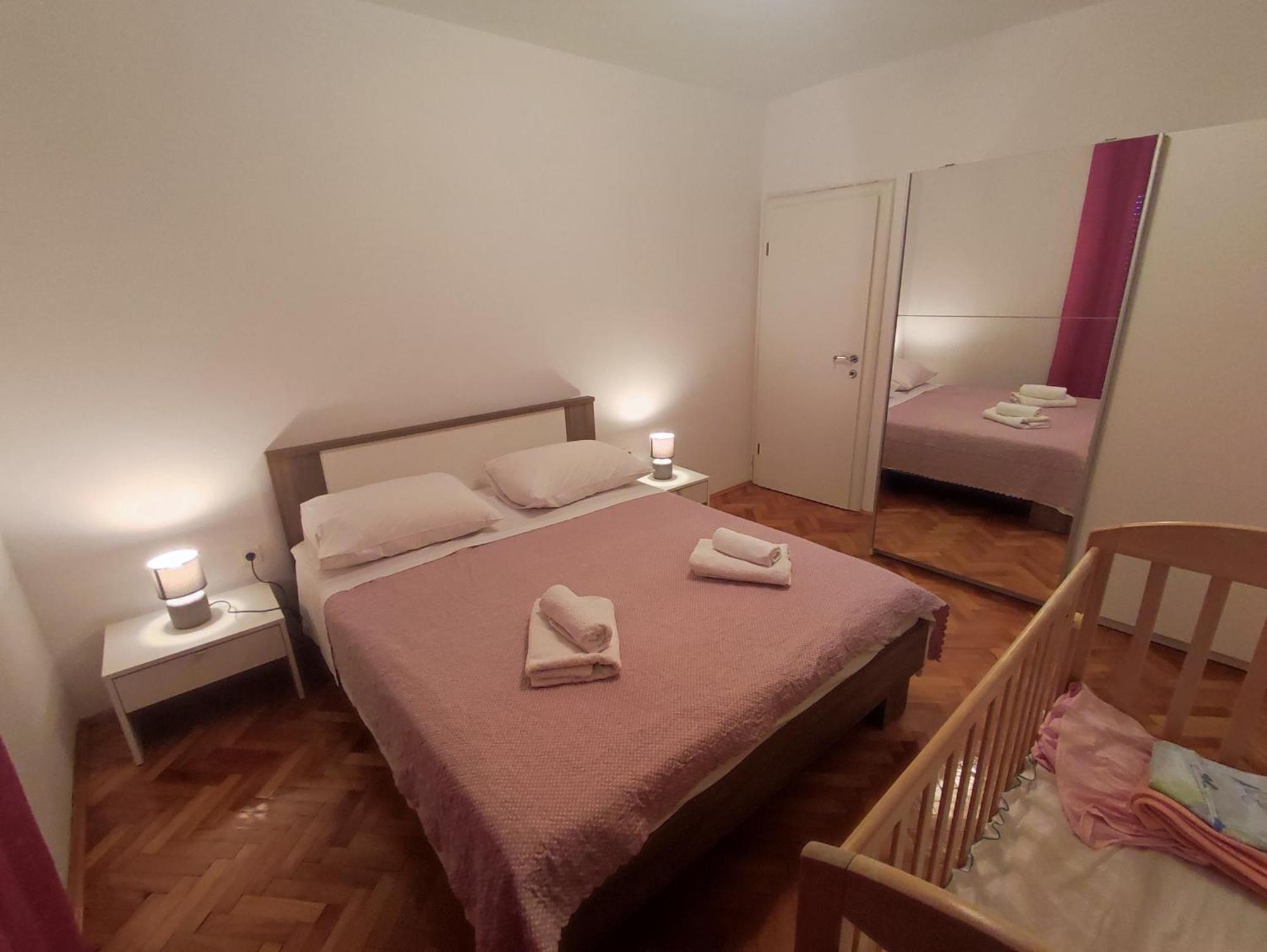 Apartment Roncevic Vrsi Buitenkant foto