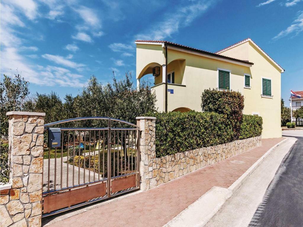 Apartment Roncevic Vrsi Buitenkant foto